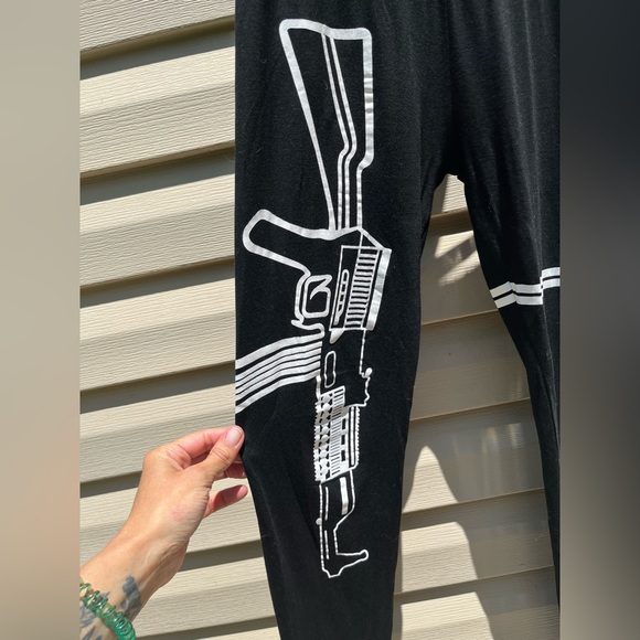 Machine Gun Leggings - Picture 3 of 7